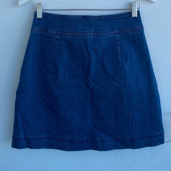 Club Monaco Demin Skirt - Picture 4 of 4